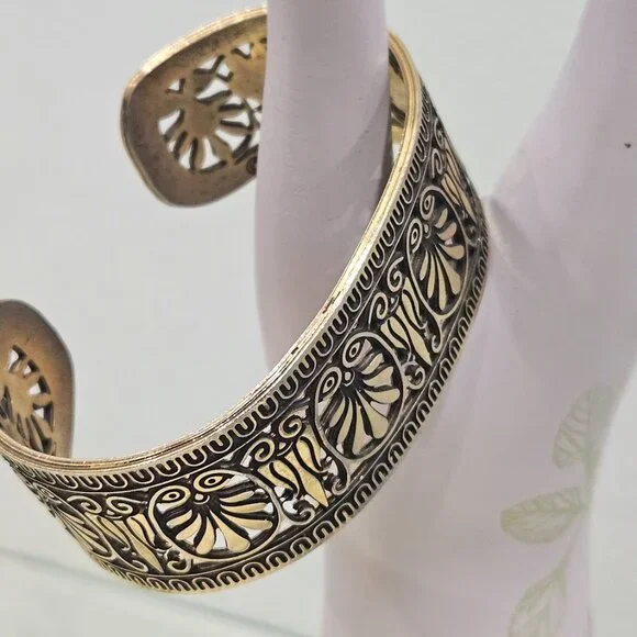 VINTAGE MMA METROPOLITAN MUSEUM OF ART GOLD TONE BANGLE CUFF BRACELET - Picture 2 of 8